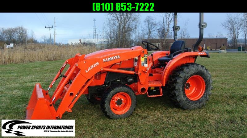 2016 Kubota B3350SU L3301HST Compact Tractor Only 170hrs Like New!! 2016 Kubota B3350SU L3301HST Compact Tractor Only 170hrs Like New!!