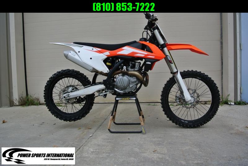 2016 KTM 450 SXF 4 stroke Dirtbike 2016 KTM 450 SXF 4 stroke Dirtbike