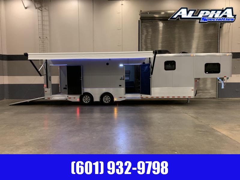 37ft Gooseneck Toy Hauler Sundowner Aluminum LOADED 37ft Gooseneck Toy Hauler Sundowner Aluminum LOADED