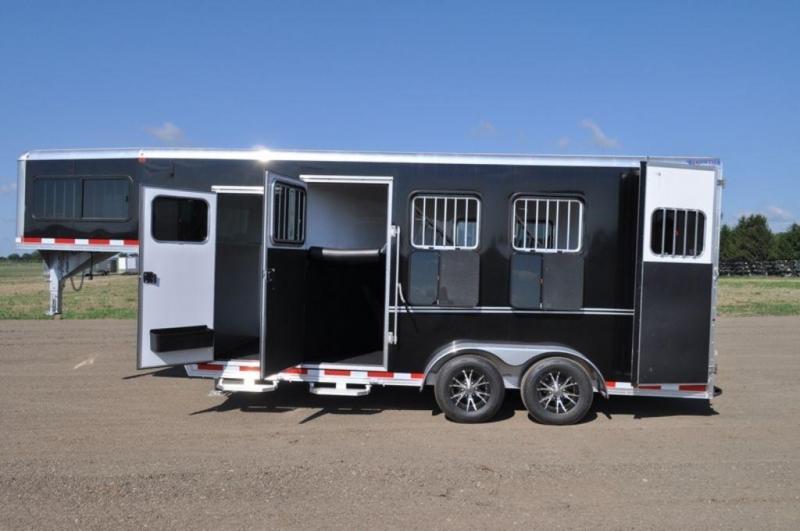 2017 Frontier 3 Horse Slant All Aluminum Gooseneck Trailer 2017 Frontier 3 Horse Slant All Aluminum Gooseneck Trailer